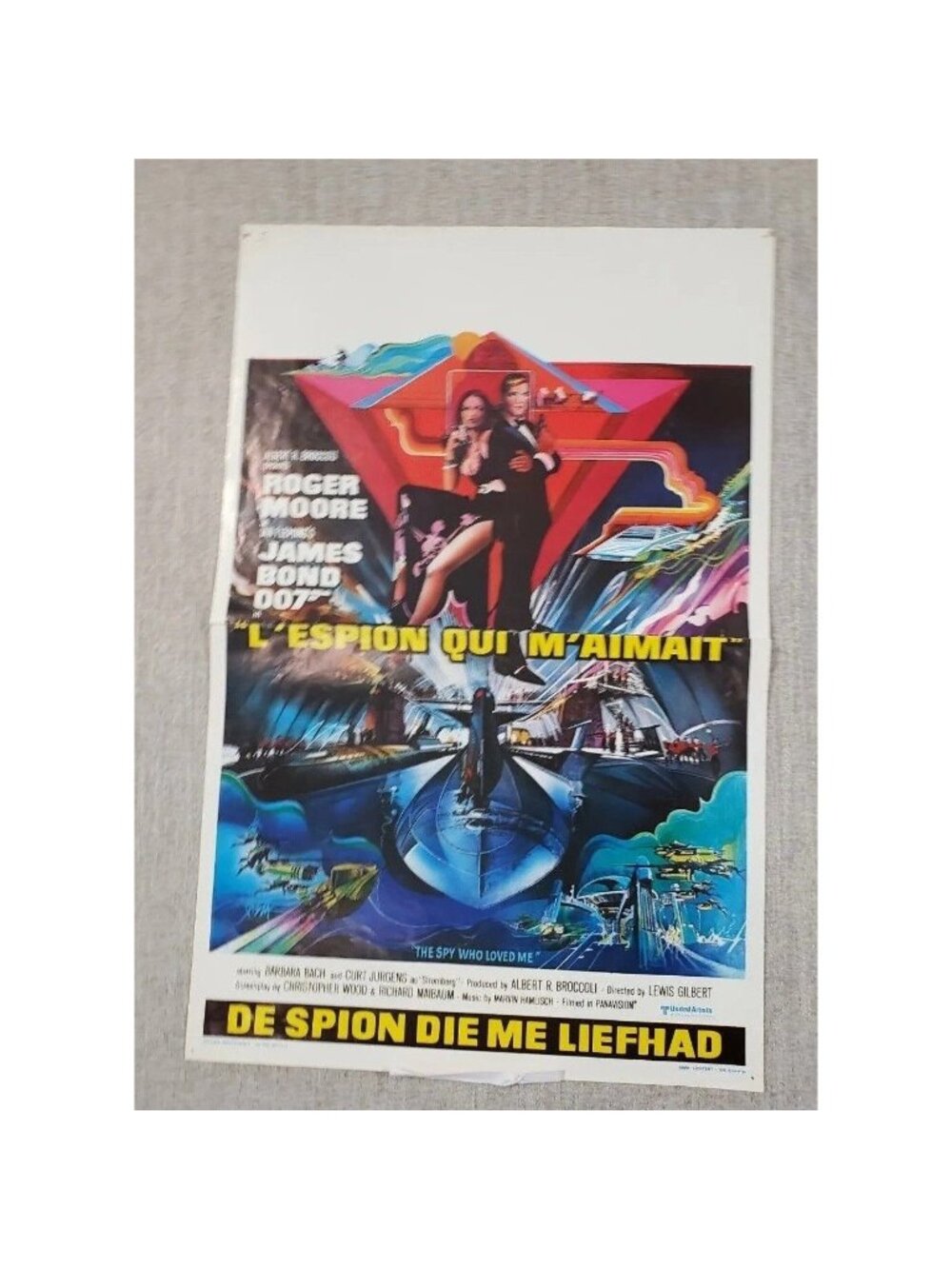 James Bond 007 THE SPY WHO LOVED ME Original French Movie Poster 14x19